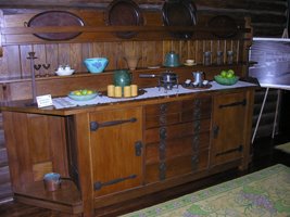 Craftsman Farms Sideboard